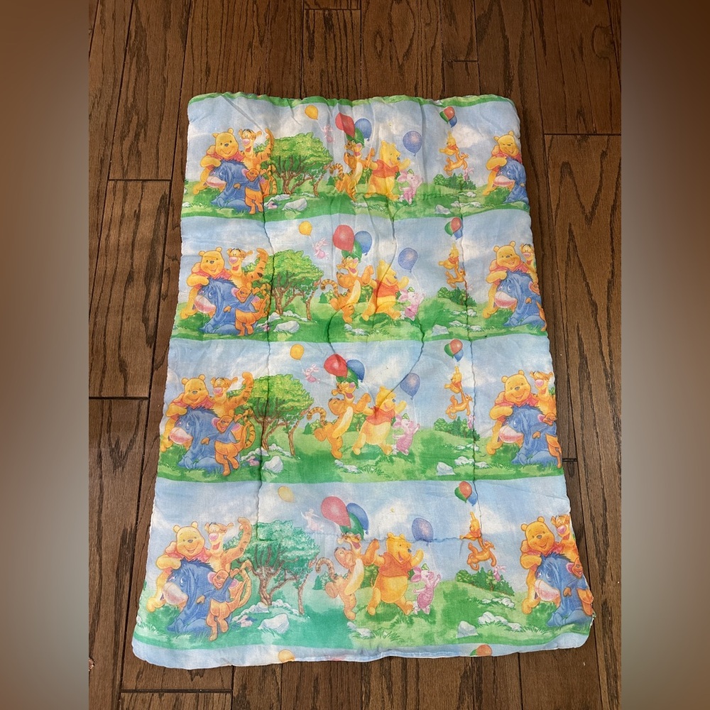 HTF Vintage Winnie the Pooh Baby Crib Comforter Blanket with Colorful Balloons